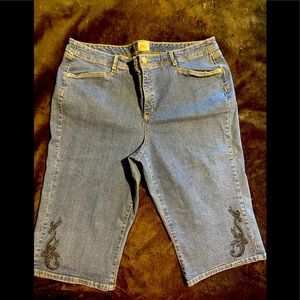 JUST MY SIZE Denim Skimmers with Embroidery at Bottom of Each Leg EUC Size 22W